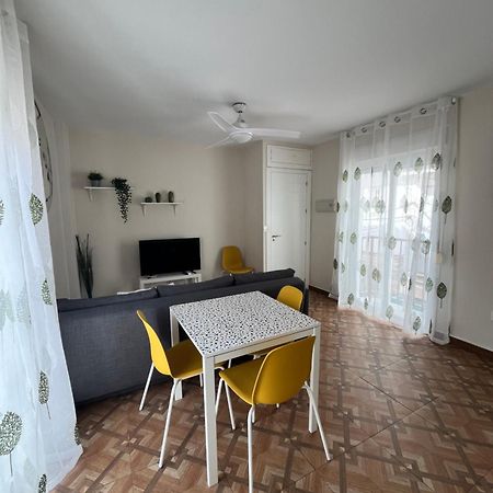 Apartamentos Mareabeach Торемолинос Екстериор снимка